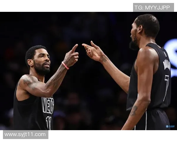 篮网与雄鹿下半场激战回顾球员表现与战术分析全景呈现