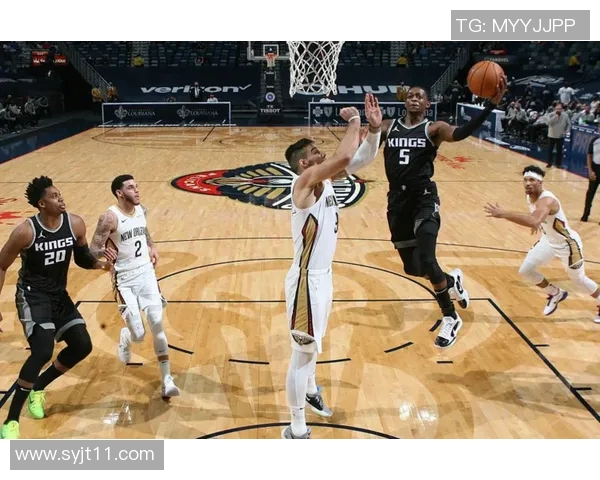 雨燕湖人与鹈鹕的精彩对决直播全程回顾与分析