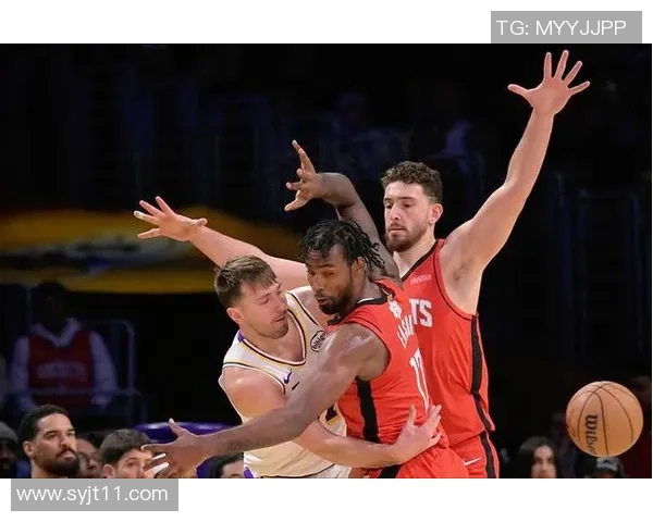 2017至2018赛季火箭队与湖人队精彩对决回顾与分析